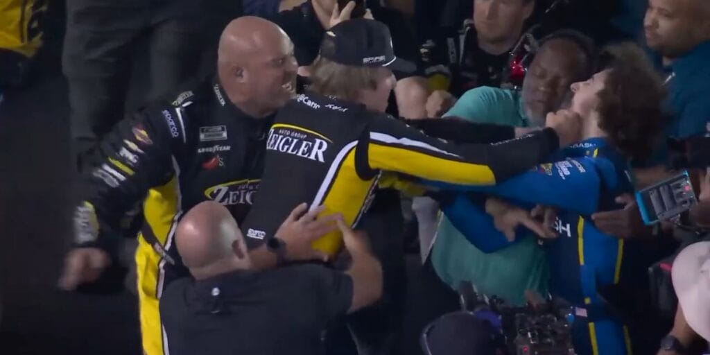 Boxe no box da Nascar