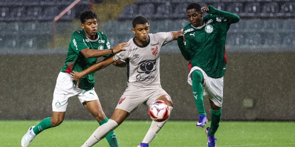 Universidade do Futebol propõe “Fair Play Social” à CBF para regulação da base