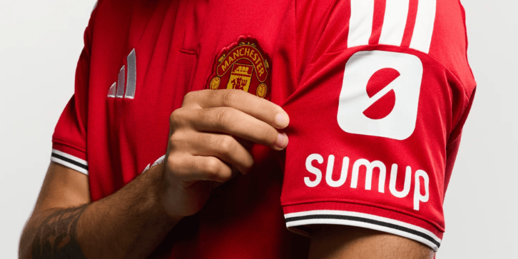 Manchester United fecha patrocínio com Sumup para as mangas da camisa