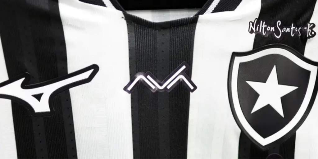 Botafogo e Ava ampliam parceria, e marca passa a estampar o esterno da camisa do clube